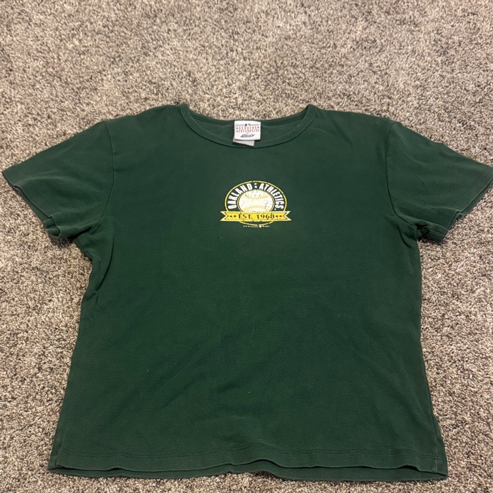 Vintage Oakland Athletics Genuine Merchandise Green Short Sleeve Tee